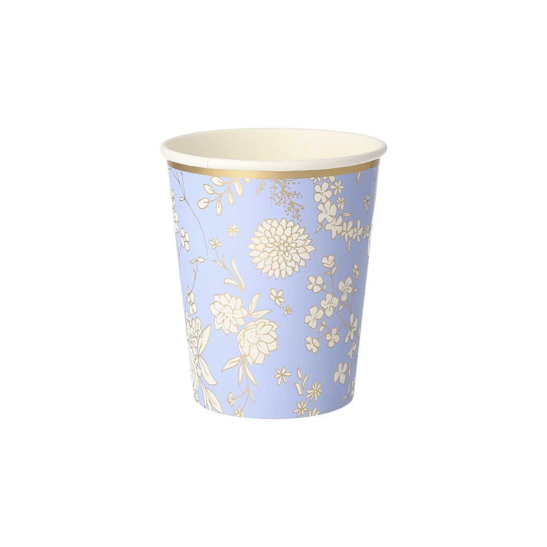 Our party cups, with elegant flowers, are ideal for a flower party, garden party, picnic or to add to wedding party supplies.
