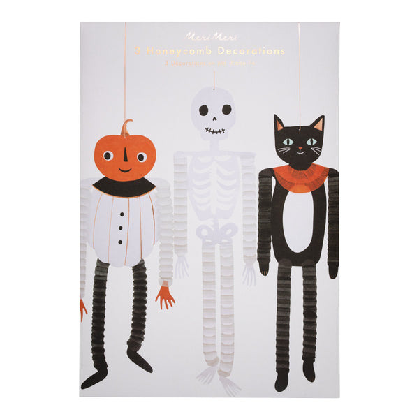 Our Halloween party decorations for kids are ideal to hang in doorways, in the porch or in your party room. Image2