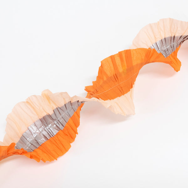 Our pastel party streamers are a stylish way to add colour to your Halloween party decorations. Image3