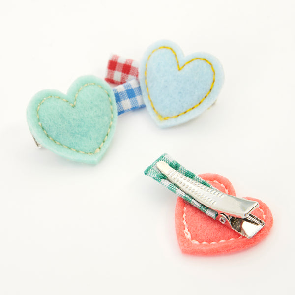 Our hair accessories for kids set includes colourful hearts and gingham ribbons, perfect for Valentine's Day gifts for kids. Image4