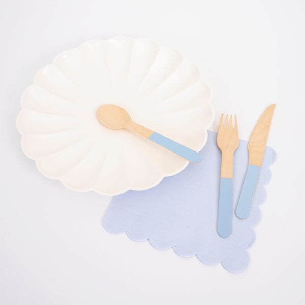 Blue Wooden Cutlery Set Image2