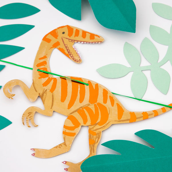 Our large garland, featuring colourful dinosaurs, is perfect for a dinosaur themed party. Image2
