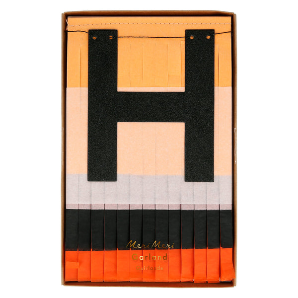 Our fringed paper garland, with Happy Halloween wording, is the perfect Halloween party decoration. Image4