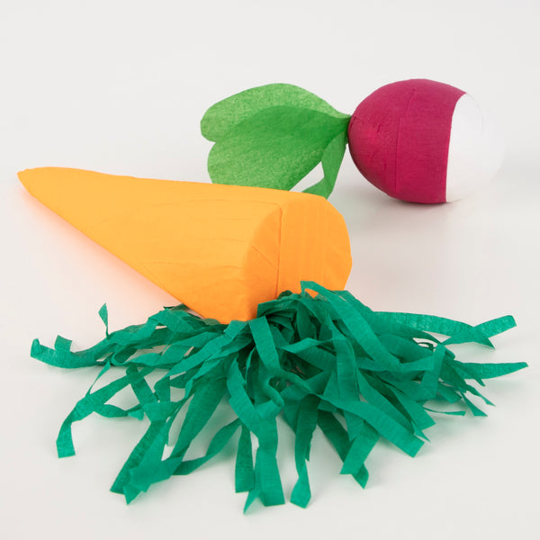 Give your party guests a surprise with our vegetable party favours filled with friendship bracelets, stickers, jokes and a party hat. Image3