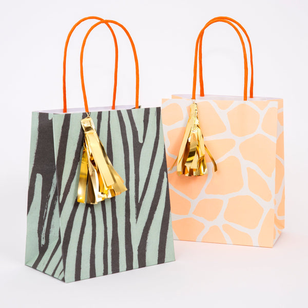 Our party favor bags, with animal prints, are perfect for a safari theme party Image2