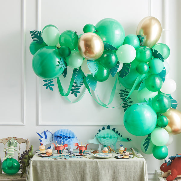 Leafy Green Balloon Arch Image2