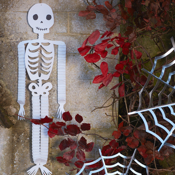 Our Halloween party decorations for kids are ideal to hang in doorways, in the porch or in your party room. Image4
