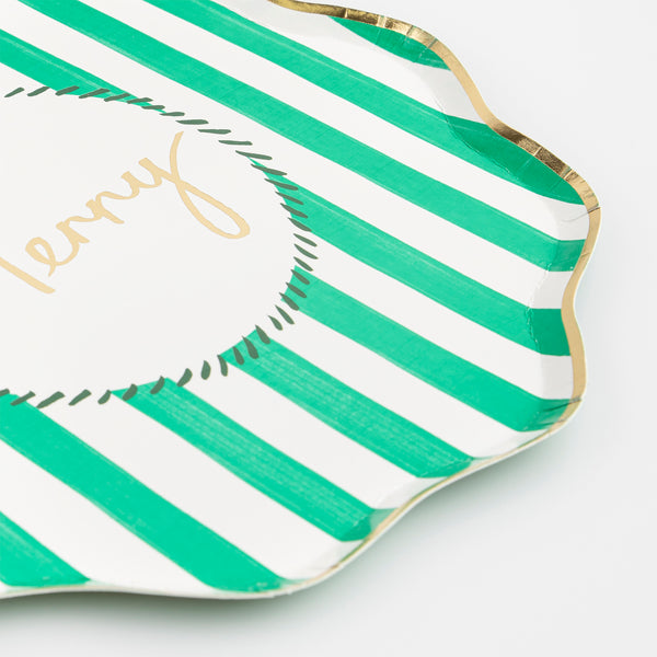 These striped plates are perfect for a stylish Christmas party. Image2