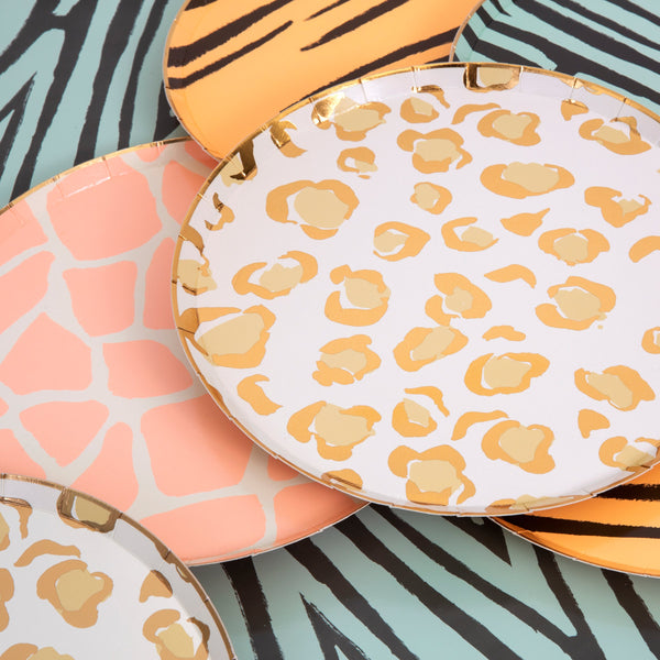 Our animal print side plates are fabulous paper plates for a safari party. Image2