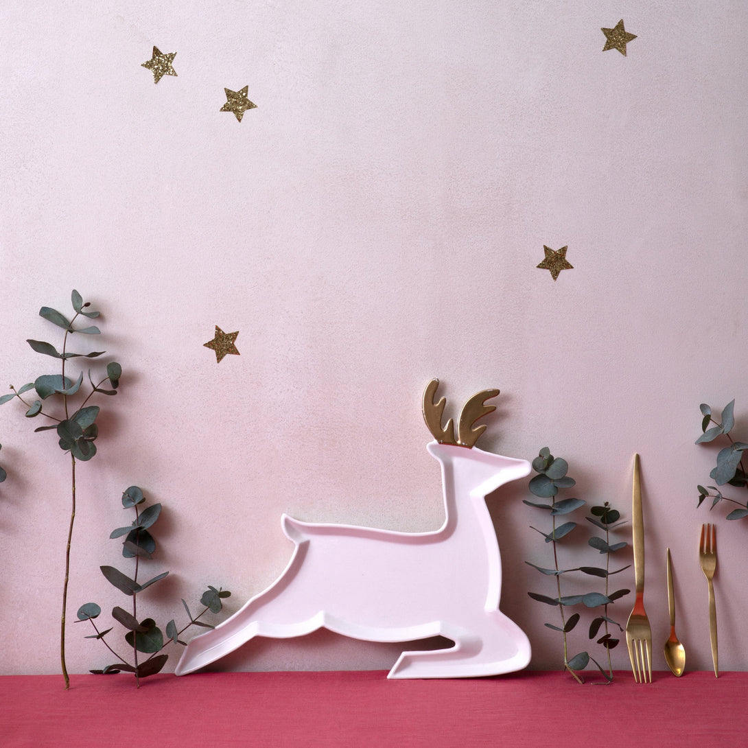 Our ceramic reindeer plates, with gold foil detail, are perfect for your Christmas party.