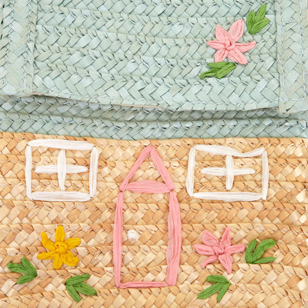 Our kids handbag, crafted from straw, is made to look like a pretty cottage. Image4