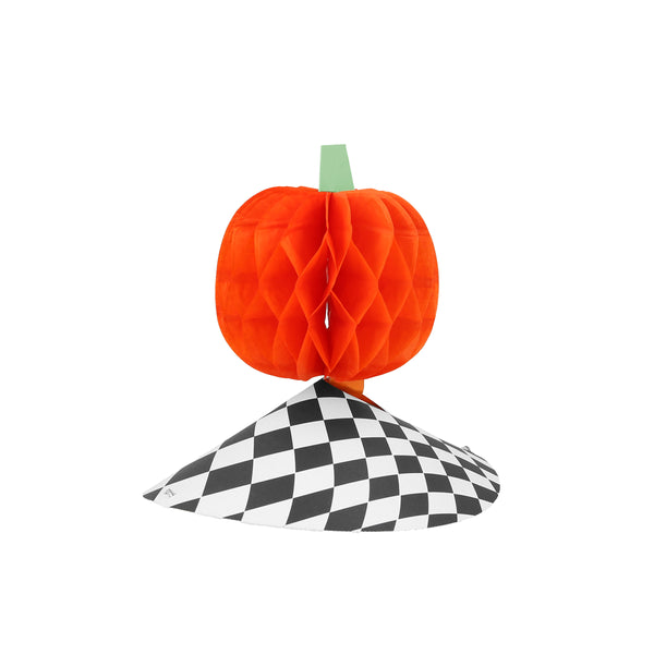 Our party hats, decorated with pumpkins, spiders and Trick or Treat? wording, are the perfect Halloween accessory. Image4