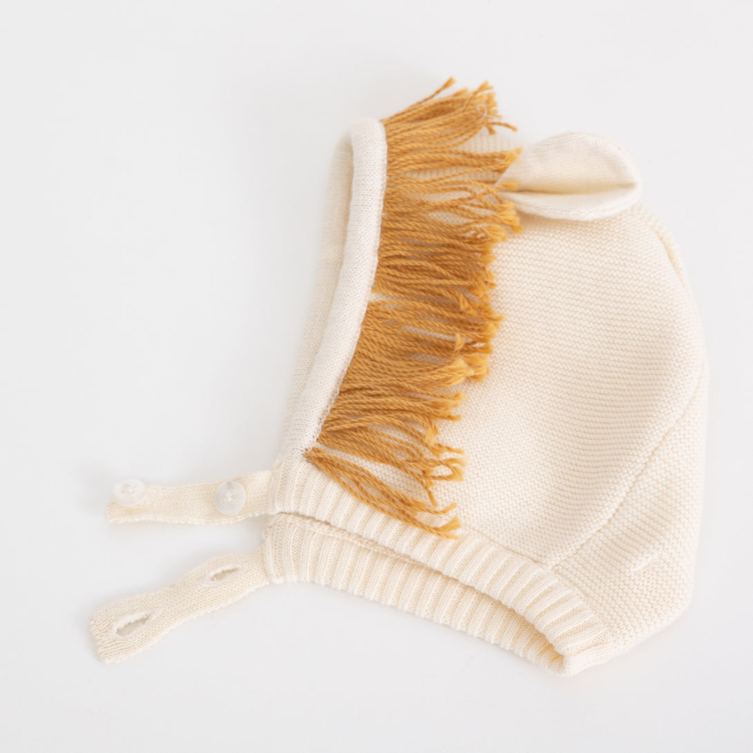 If you're looking for baby shower gift ideas then you'll love our organic cotton 0-6 month baby hat designed with adorable lion features.