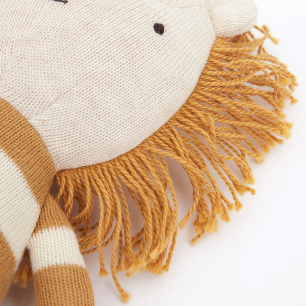 Angus Small Lion Toy Image3