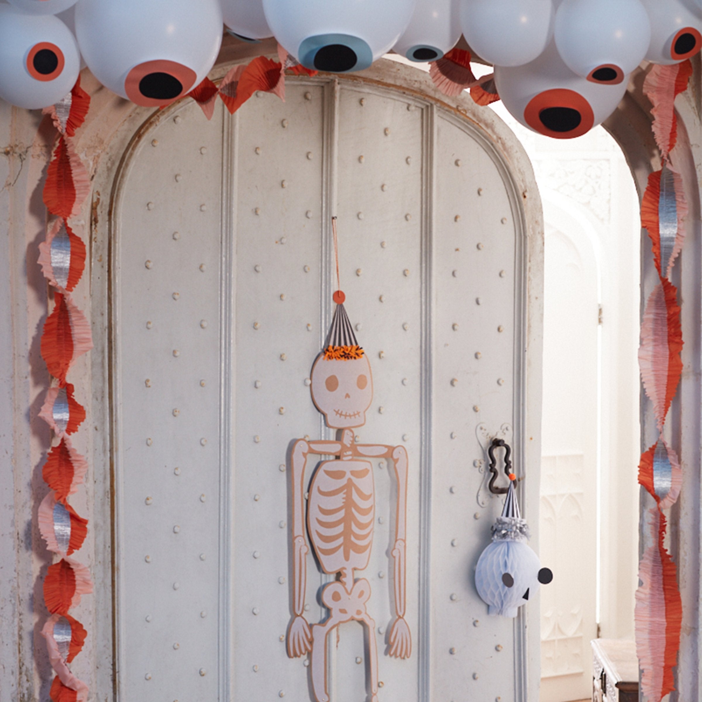 Thrill your guests at your Halloween party for kids with our jointed skeleton decorations,  perfect to hang in the porch or on the wall.