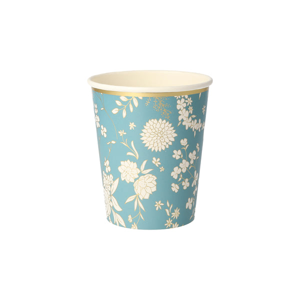 Our party cups, with elegant flowers, are ideal for a flower party, garden party, picnic or to add to wedding party supplies. Image1