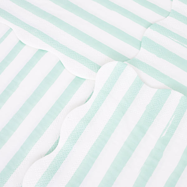 Our paper napkins, designed as striped green napkins, are ideal to add to your birthday party supplies. Image3