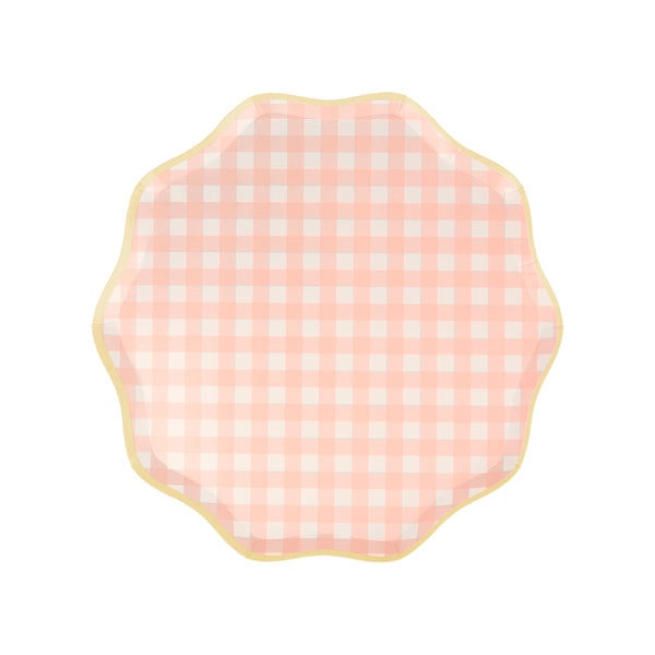 Our gingham plates come in four pastel shades, perfect for spring or summer parties. Image5