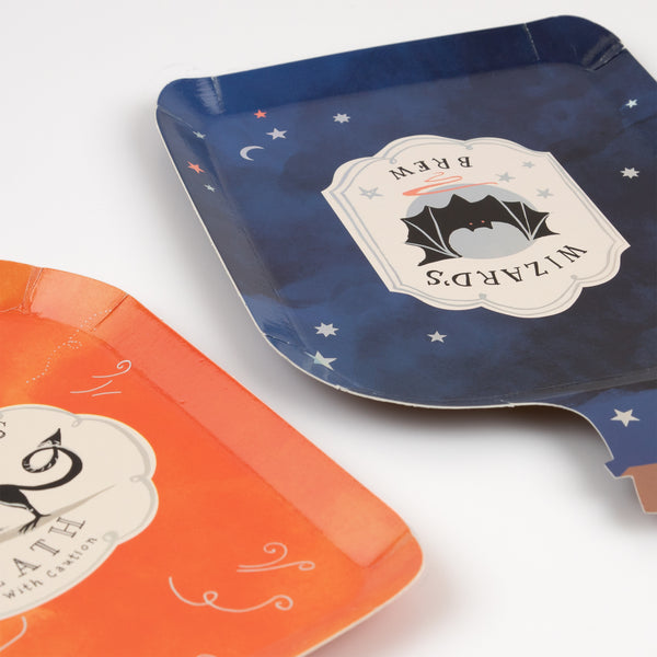 Our party napkins, in the shape of potion bottles, are perfect for magic parties. Image3