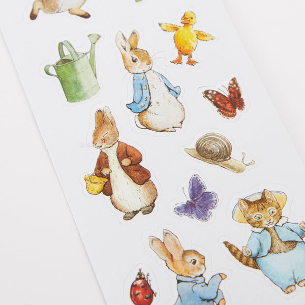 The 306 stickers come in an easy-to-use roll, with 17 delightful Peter Rabbit and friends designs. Image2
