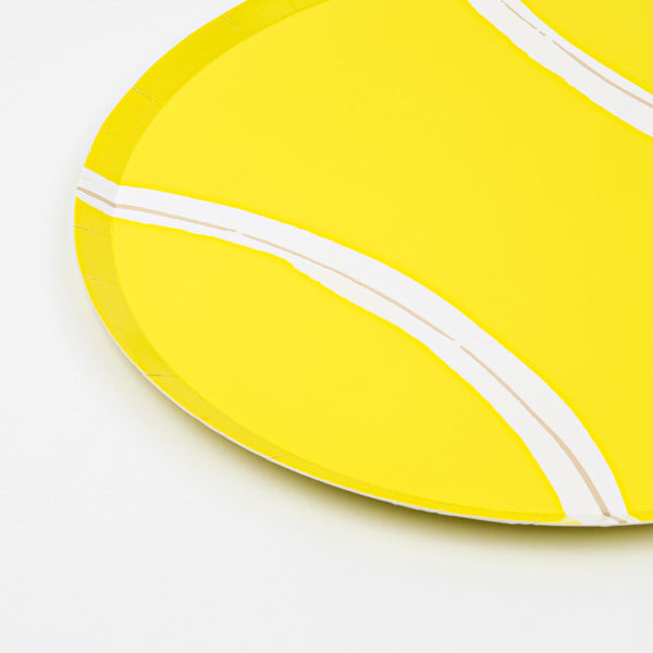 These party plates, in the shape of tennis balls, are ideal for a tennis party. Image3