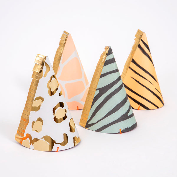 Our paper party hats, with an animal print design, are ideal for your safari theme party. Image2